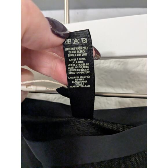 SKIMS Women's Size XS High Waisted Thong Onxy Black NWT - Picture 8 of 8